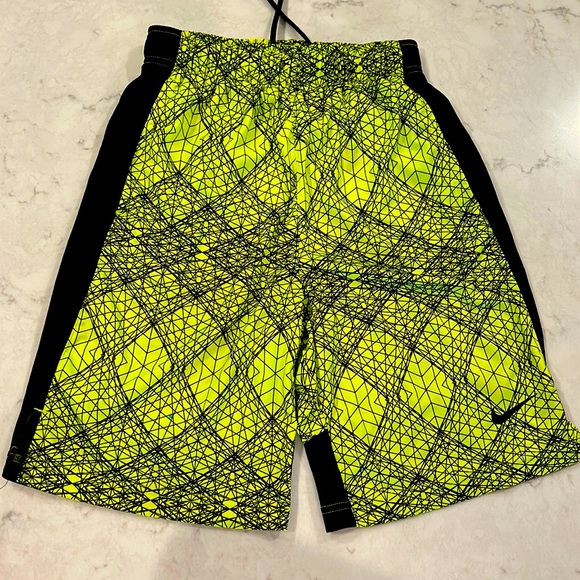 Nike dry fit neon yellow shorts - Picture 1 of 4